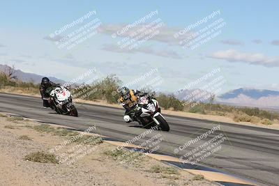 media/Nov-16-2025-Race Pace (Sun) [[8c5fa54630]]/Non Verified Riders (1st 20 Minutes)/3-Turn 3 Inside (11am)/